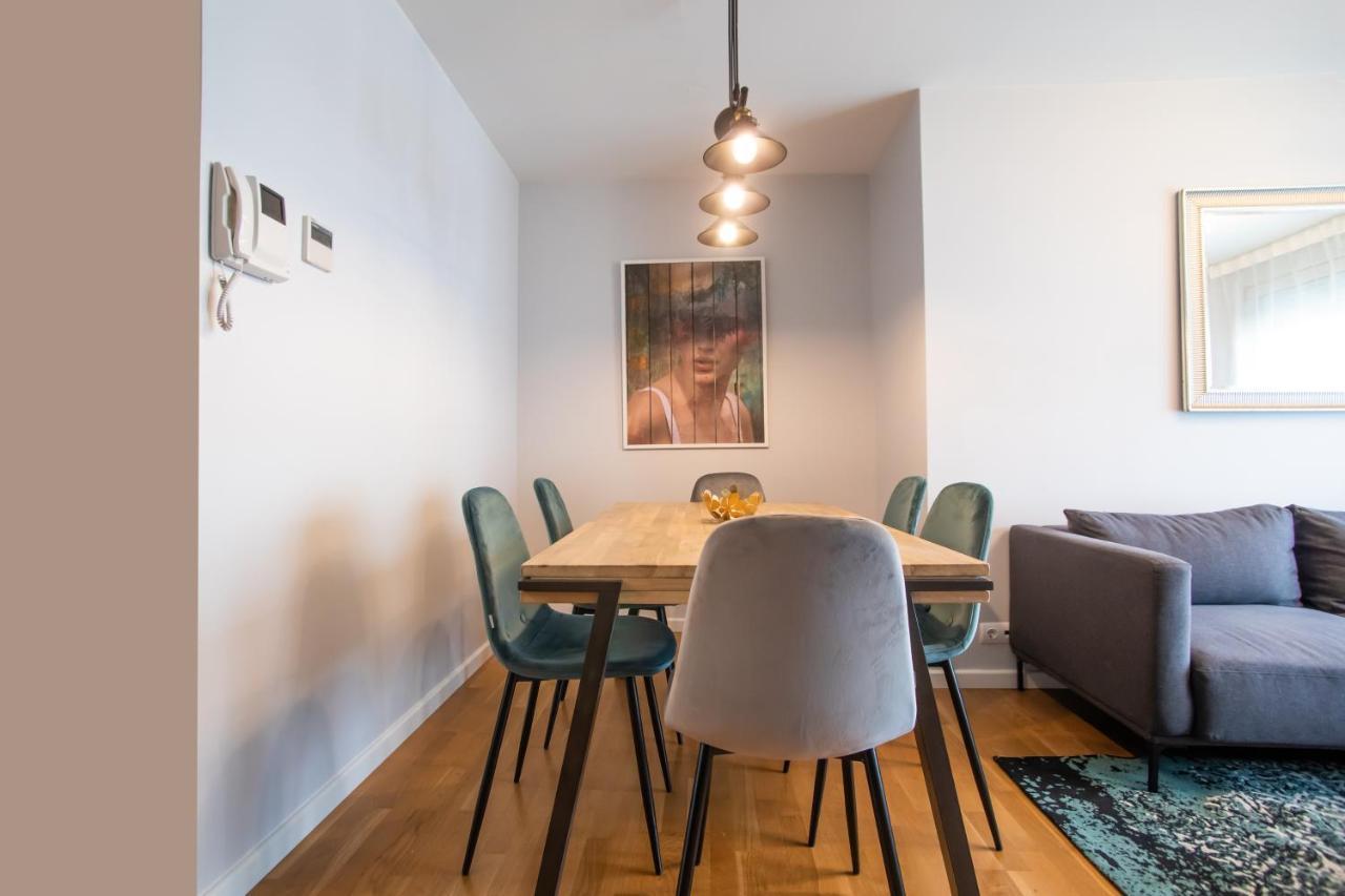 Tendency Apartments Forum سان أدريان دي بيزوس المظهر الخارجي الصورة